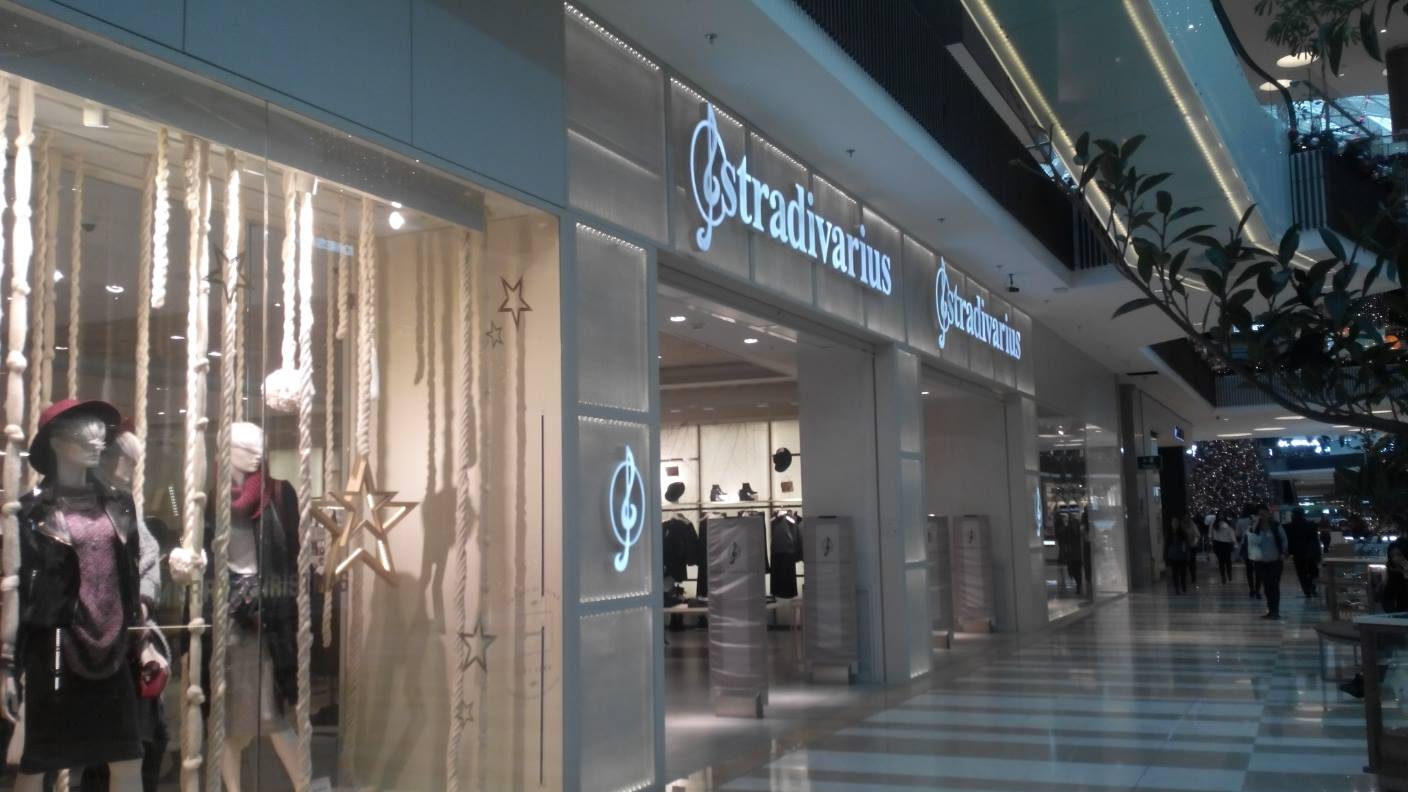 Stradivarius CC. Fontanar